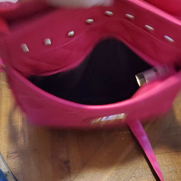 Chic Pink Quilted Shoulder Bag with Gold Studs - Picture 4 of 8